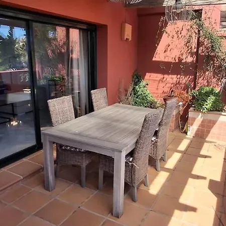 아파트 Seaview 2 Beds, La Colina Duquesa 마닐바