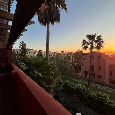 Seaview 2 Beds, La Colina Duquesa *